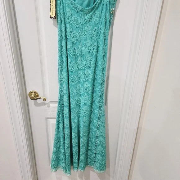 NWT Fanny fashion Sz XL Jade colour prom dress woth gold applique